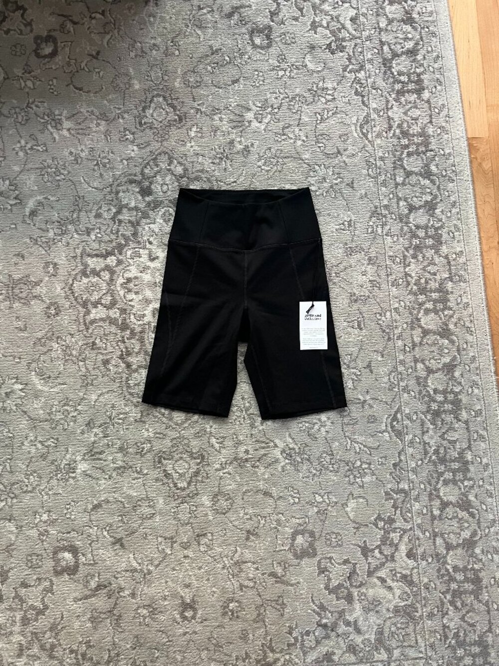 Girlfriend Collective - Skyline Compressive Pocket Run Short
